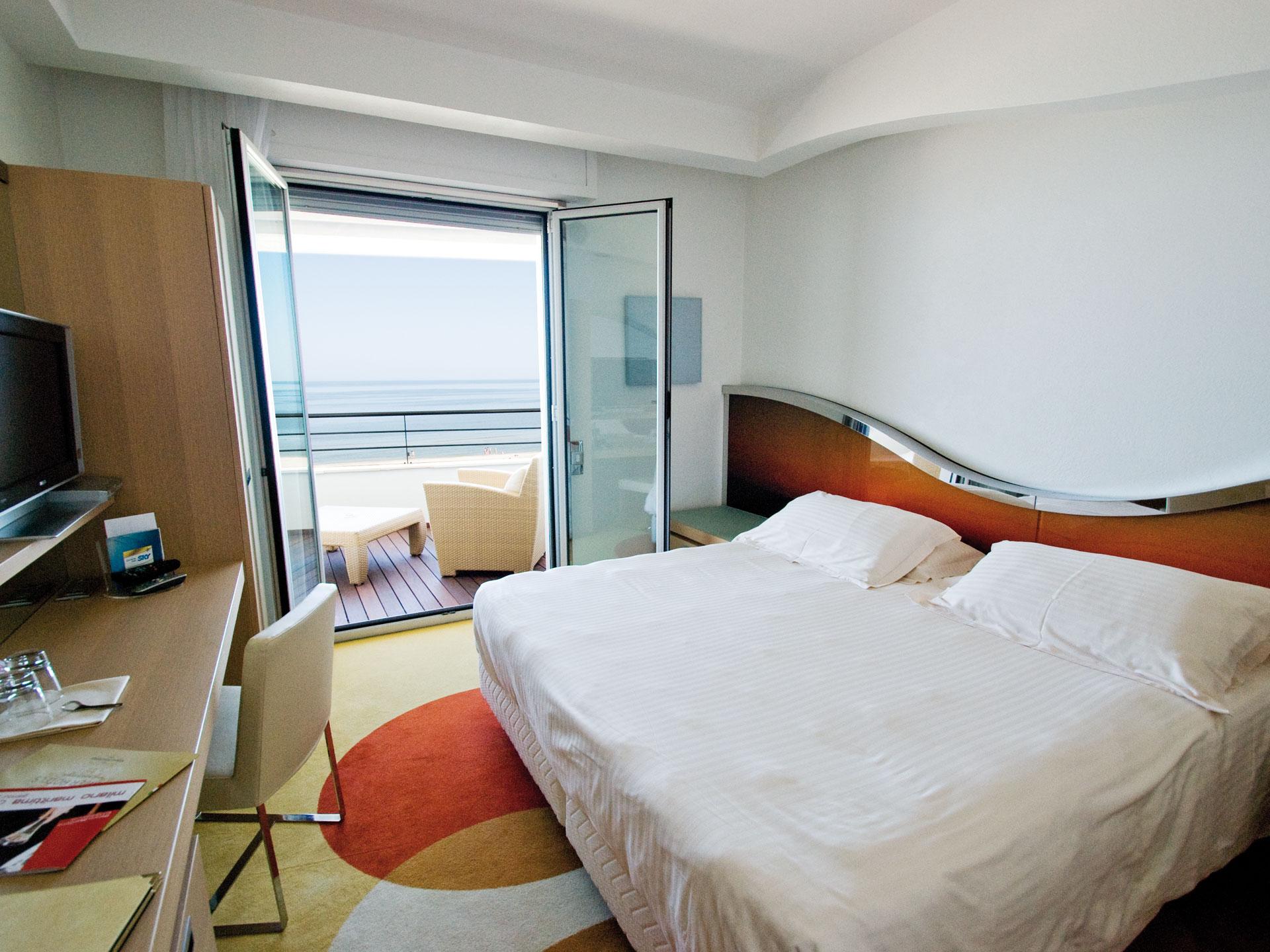 Hotel Waldorf- Premier Resort ミラノ・マリッティマ エクステリア 写真